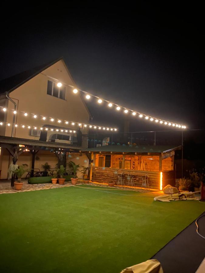مبيت وإفطار اباتين Garden House المظهر الخارجي الصورة