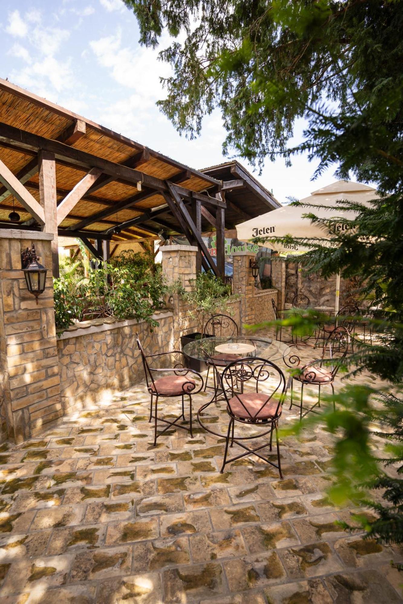 مبيت وإفطار اباتين Garden House المظهر الخارجي الصورة
