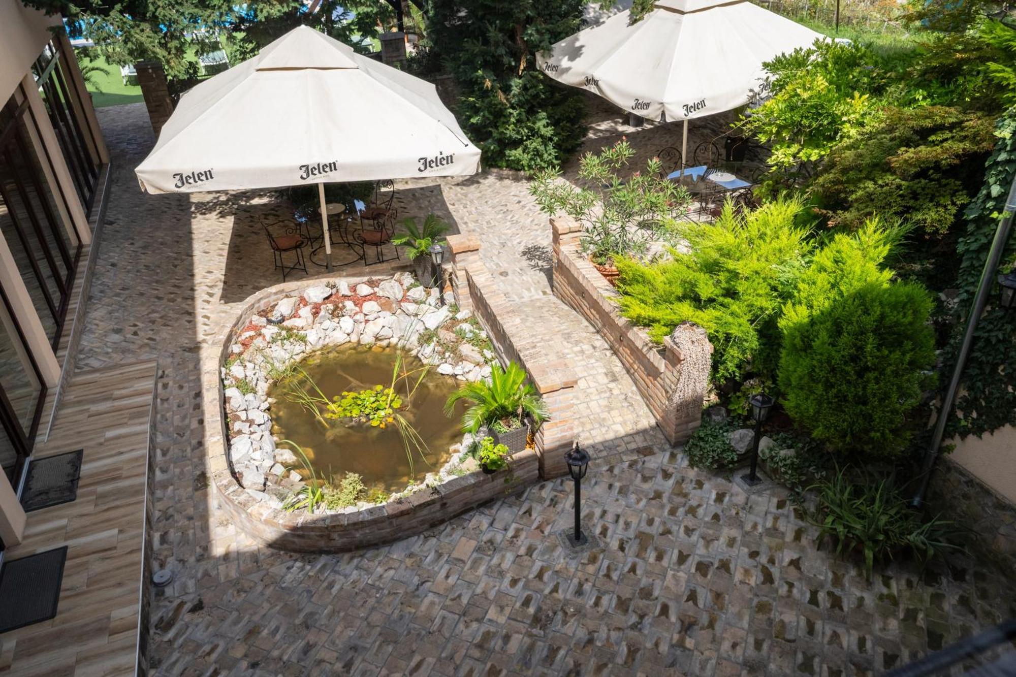 مبيت وإفطار اباتين Garden House المظهر الخارجي الصورة